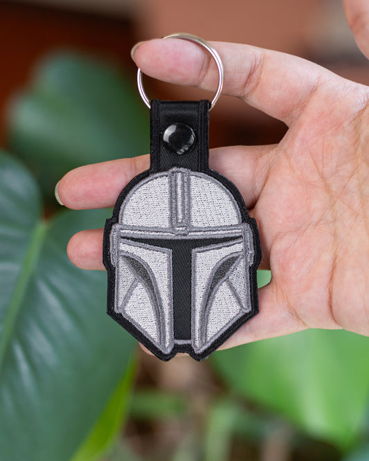 Mando Helmet Keychain